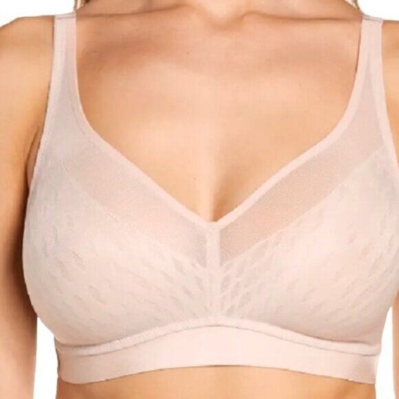 Wacoal Other - Wacoal Women's Elevated Allure Wirefree Bra 36C